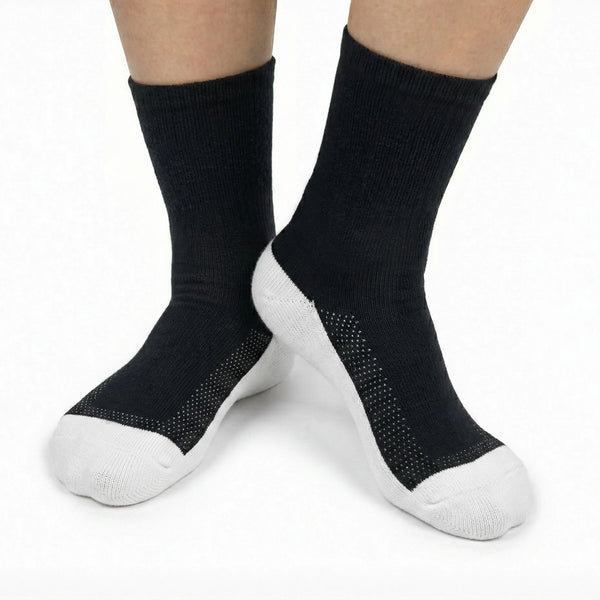 [Extra Roomy - Black / White]